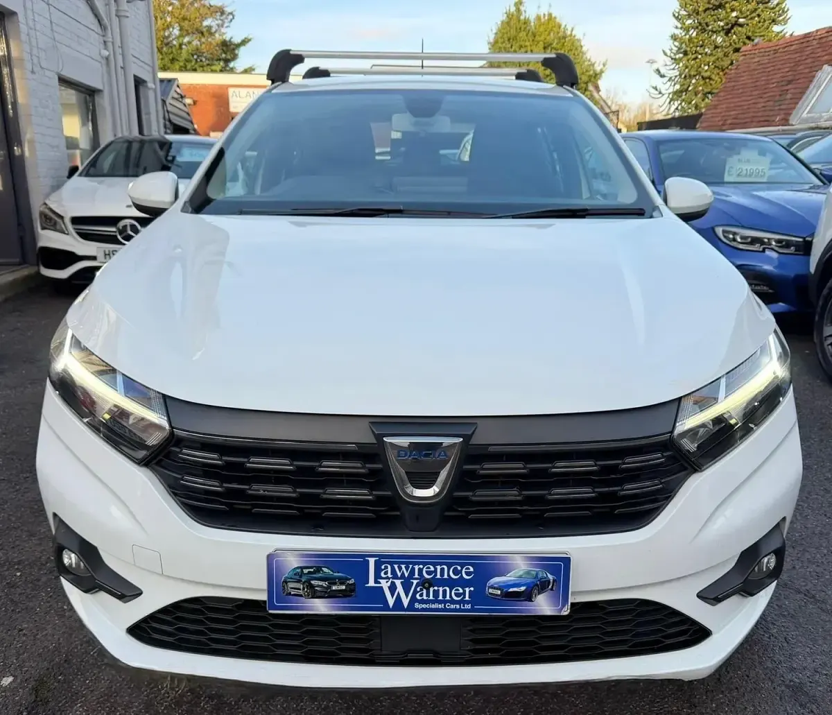 Used Dacia Sandero Comfort 91 HP (66 kW) 2021 White Hatchback