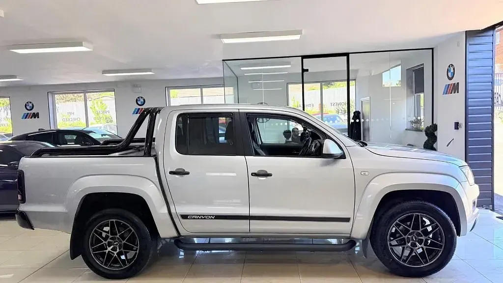 Used VW Amarok Canyon 180 HP (132 kW) 2014 Silver Pickup