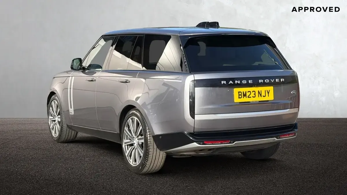 Used Land Rover Range Rover Autobiography 2023 Eiger grey SUV