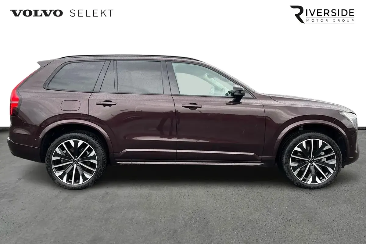 Used Volvo XC90 Ultra 455 HP (334 kW) 2025 Mulberry red SUV