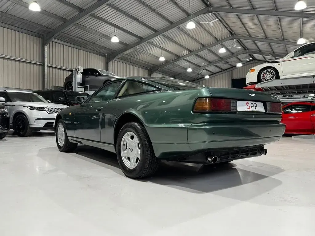 Used Aston Martin Virage 336 HP (247 kW) 1991 Green Sedan