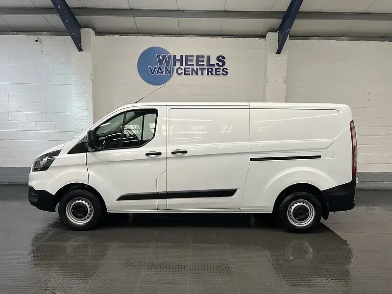 Used Ford Transit Custom 130 HP (95 kW) 2020 White Van