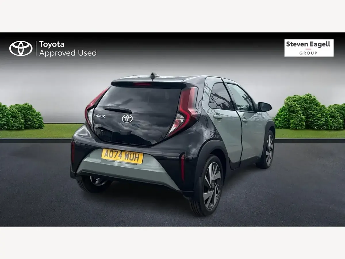Used Toyota Aygo X 72 HP (52 kW) 2024 Green SUV