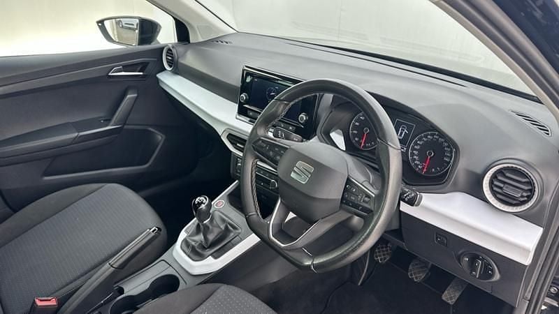 Used Seat Arona SE 95 HP (69 kW) 2022 Black SUV