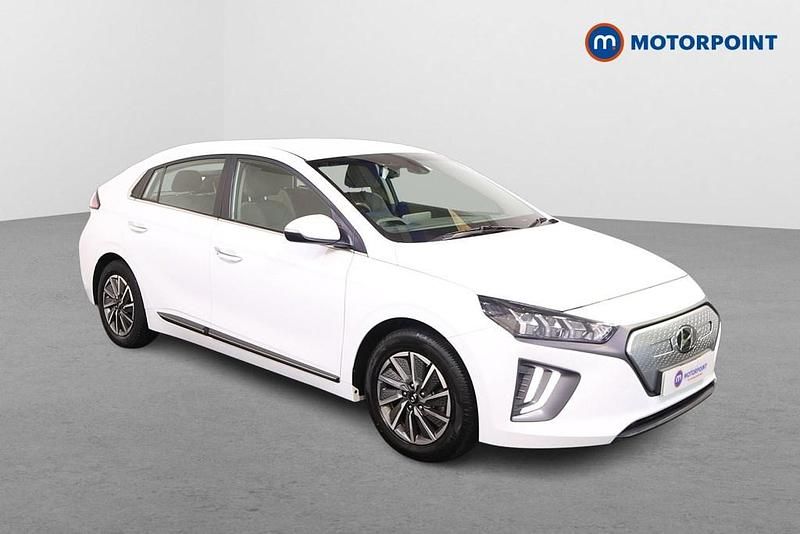 White Used 2022 Hyundai Ioniq 6 Premium Sedan | £10,999 (Good price) - Image 1/4