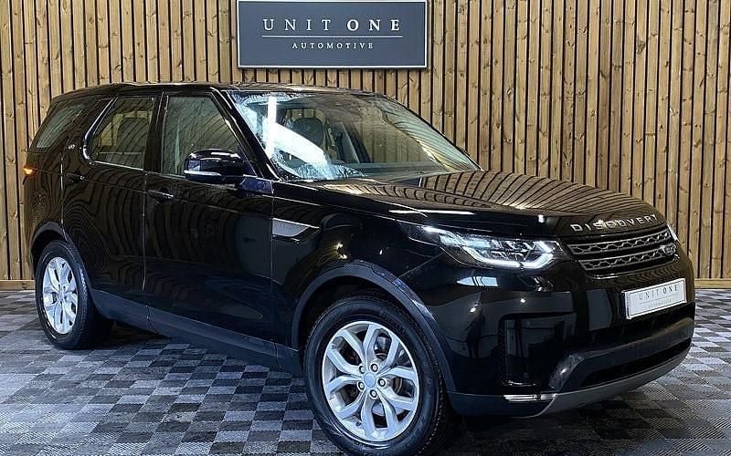 Black Used 2017 Land Rover Discovery 5 SE SUV | £20,800 (Super price) - Image 1/3