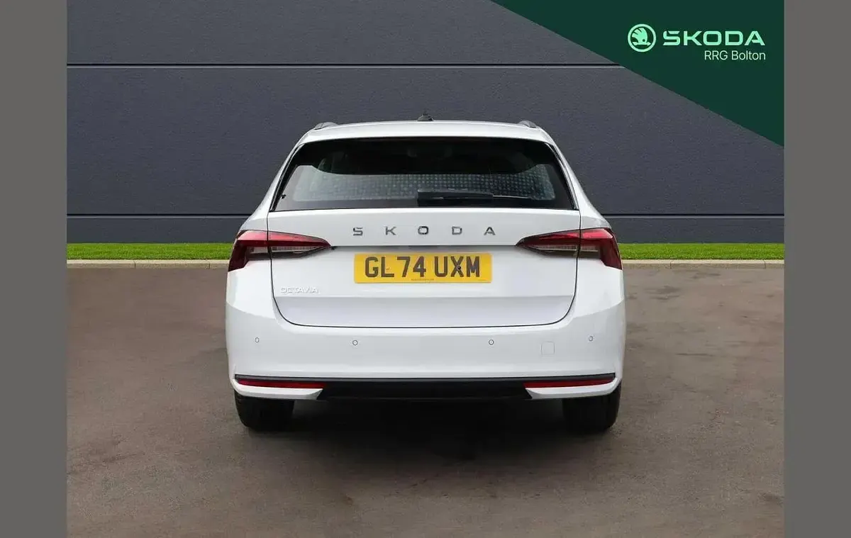 Używany Skoda Octavia SE Technology 114 KM (83 kW) 2024 Szary Kombi