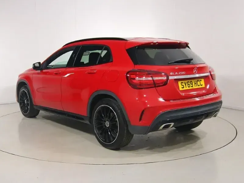 Used Mercedes GLA200 AMG line 156 HP (114 kW) 2020 Red SUV
