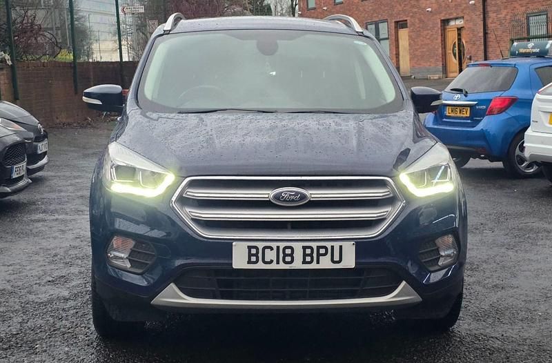 Usado Ford Kuga Titanium 120 CV (88 kW) 2018 Azul SUV
