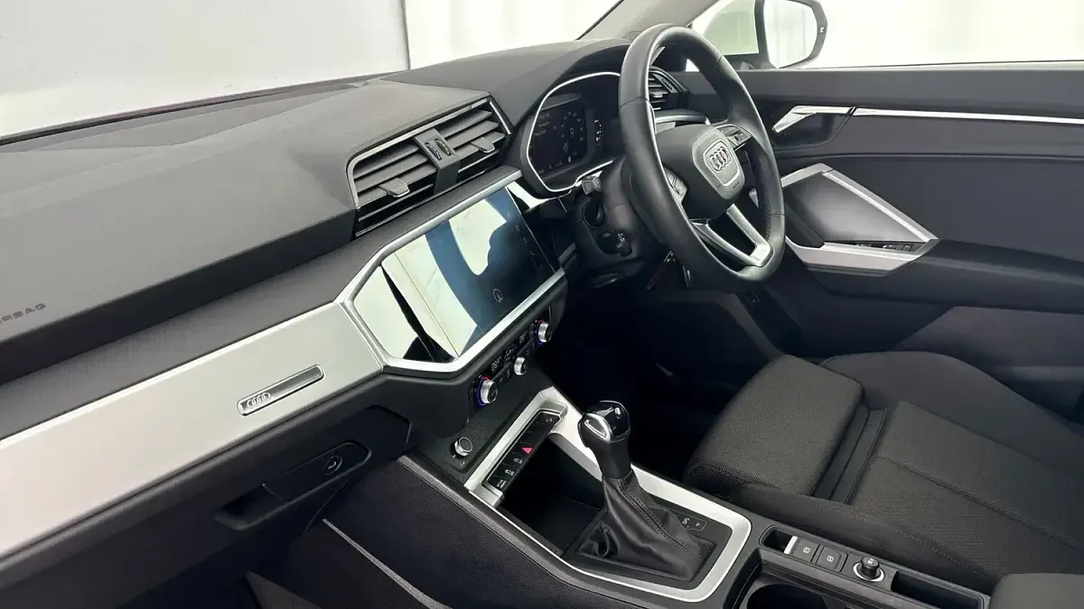 Used Audi Q3 Sport 150 HP (110 kW) 2022 White SUV