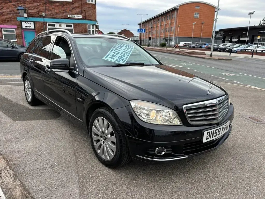 Used Mercedes C220 Elegance 2009 Black Estate