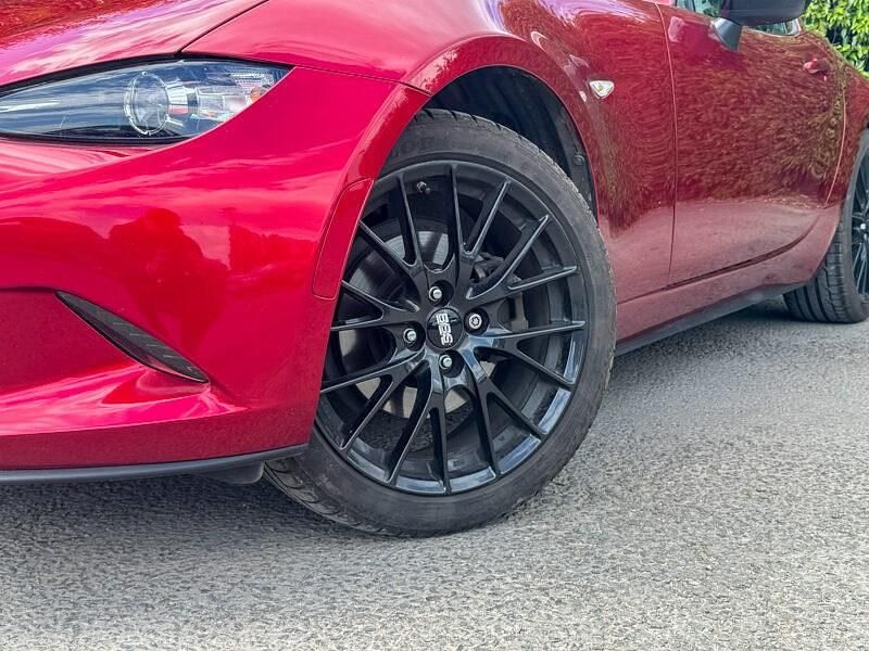 Begagnad Mazda MX5 Inclusive 184 HK (135 kW) 2021 Röd Cab