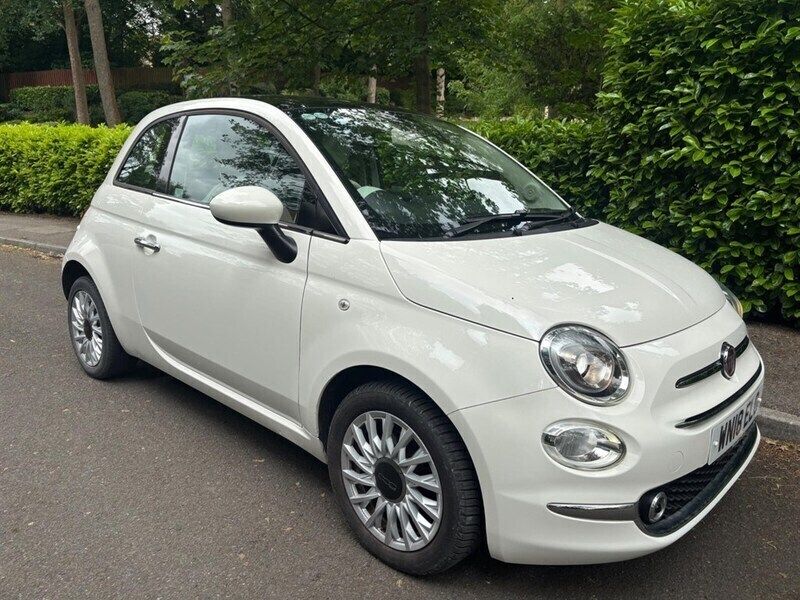 White Used 2018 Fiat 500 Lounge Hatchback | £6,995 (Fair price) - Image 1/4