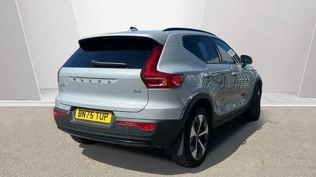 Usado Volvo XC40 Plus 194 HP (142 kW) 2026 SUV