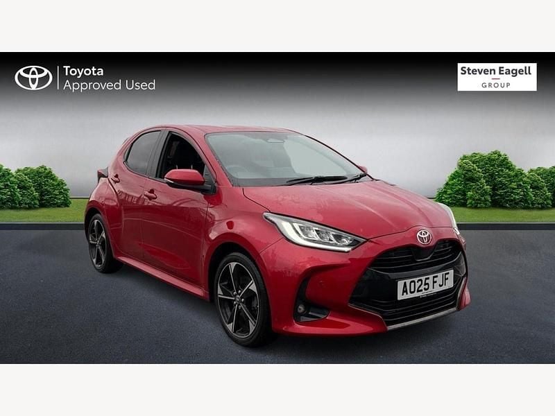 Used Toyota Yaris Hybrid 2025 Red Hatchback