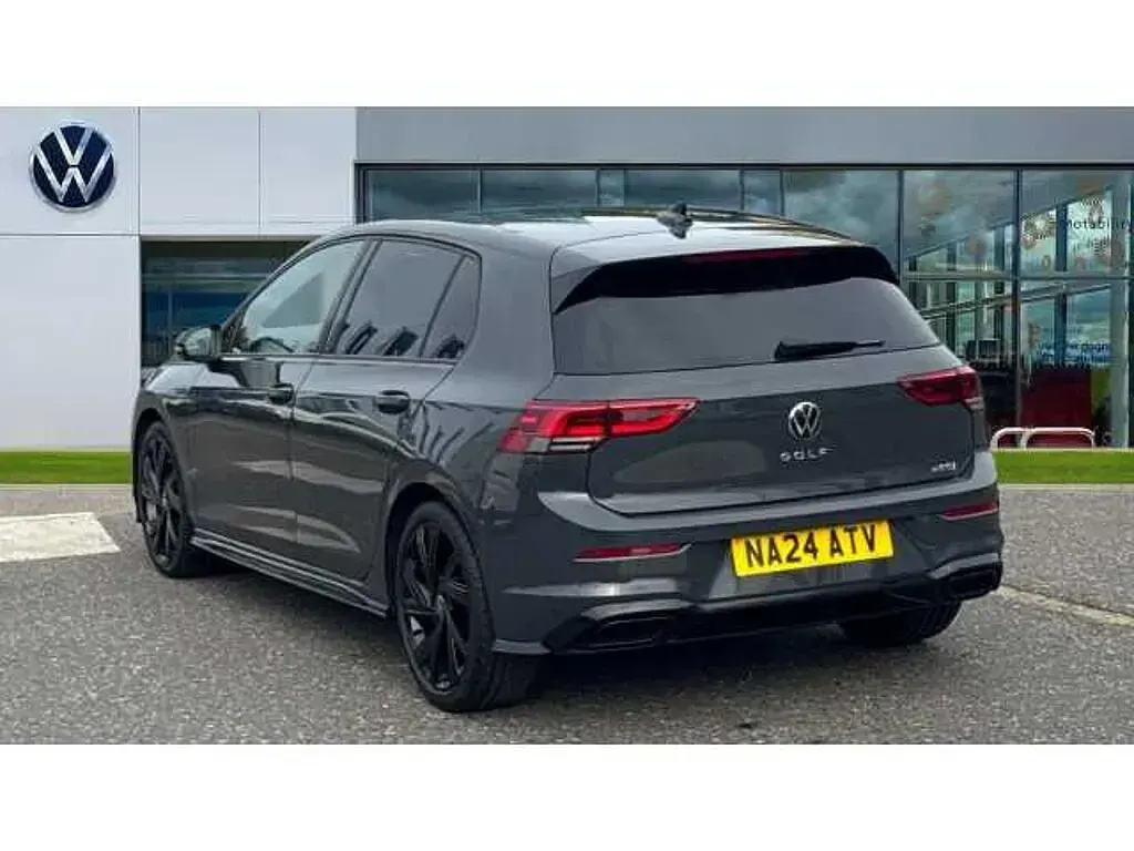 Used VW Golf VIII 150 HP (110 kW) 2024