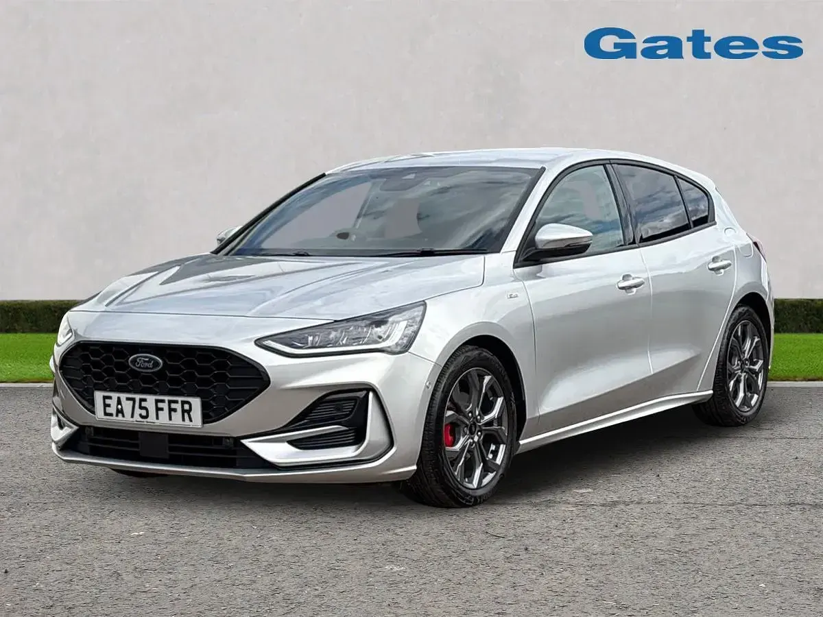 Used Ford Focus ST-Line 125 HP (91 kW) 2025 Silver Hatchback