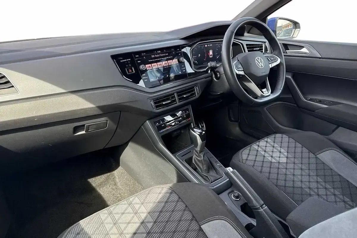 Used VW Polo R-line 115 HP (84 kW) 2025 Blue Hatchback