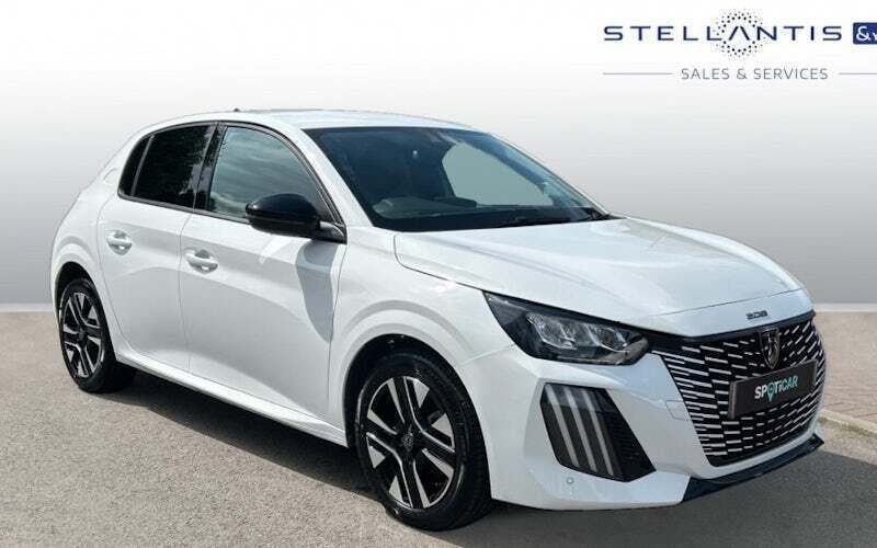 Used 2025 Peugeot 208 Allure Hatchback | £14,849 (Fair price) - Image 1/4