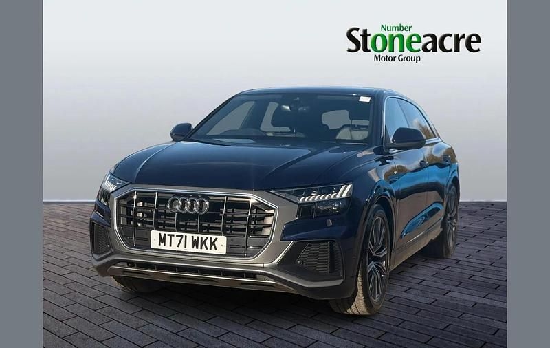 Used Audi Q8 Comfort 281 HP (206 kW) 2021 Blue SUV