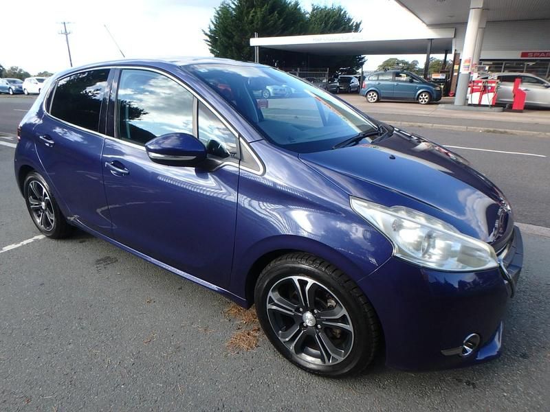 Used Peugeot 208 Allure 2025 Blue Hatchback