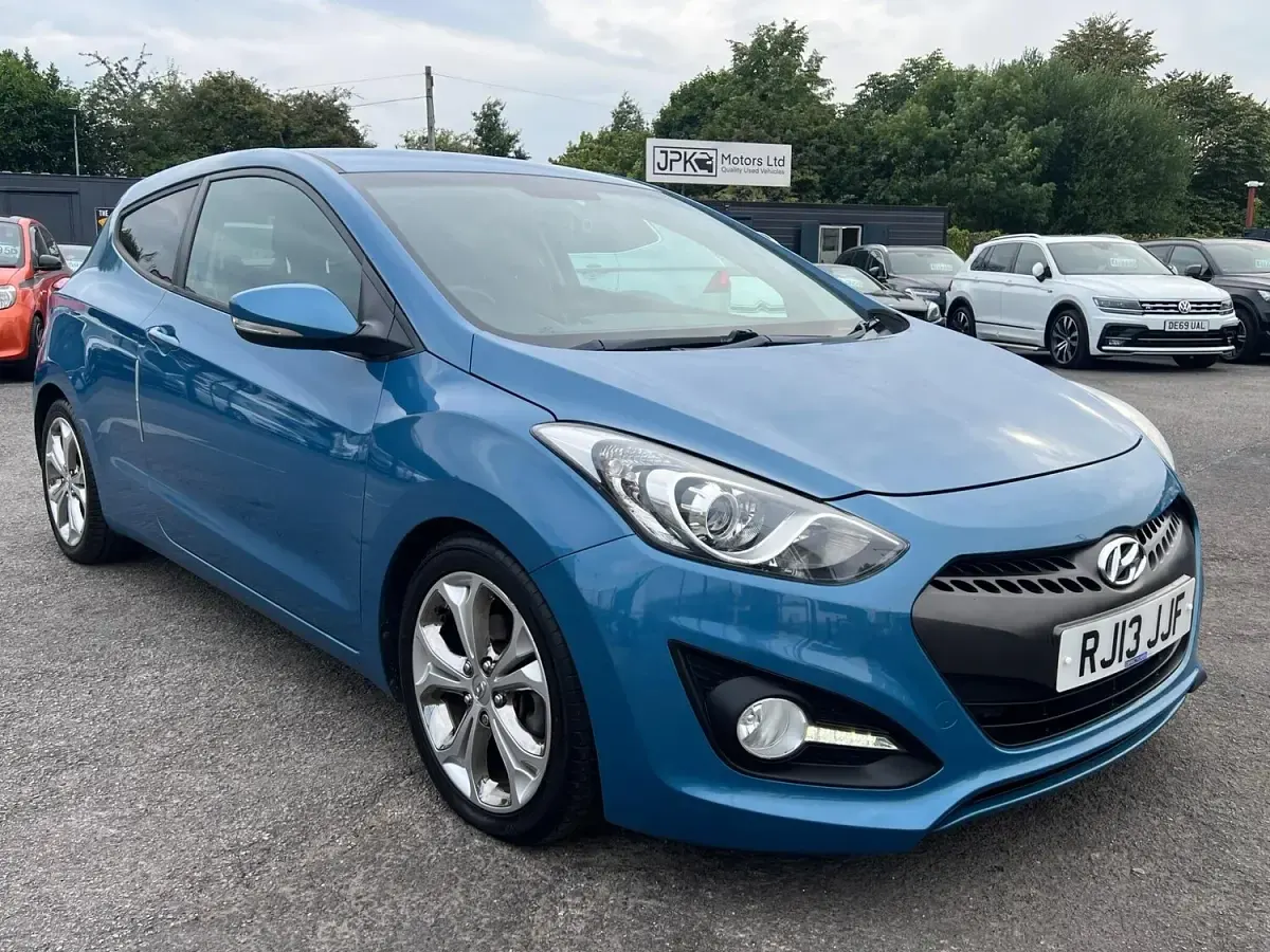 Used Hyundai i30 Sport 128 HP (94 kW) 2013 Blue Hatchback