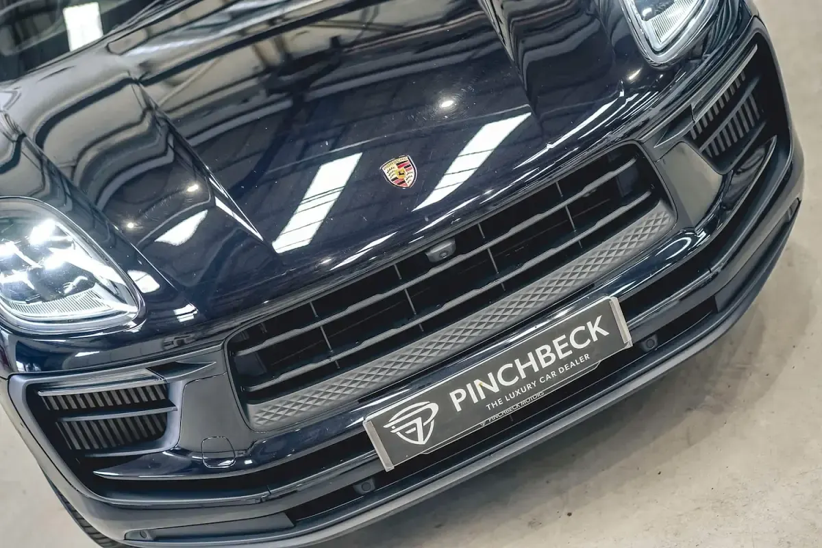 Used Porsche Macan S 380 HP (279 kW) 2022 Black SUV