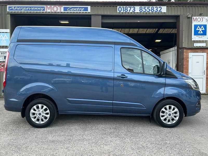 Used Ford Transit Custom Limited 130 HP (95 kW) 2021 Blue Van