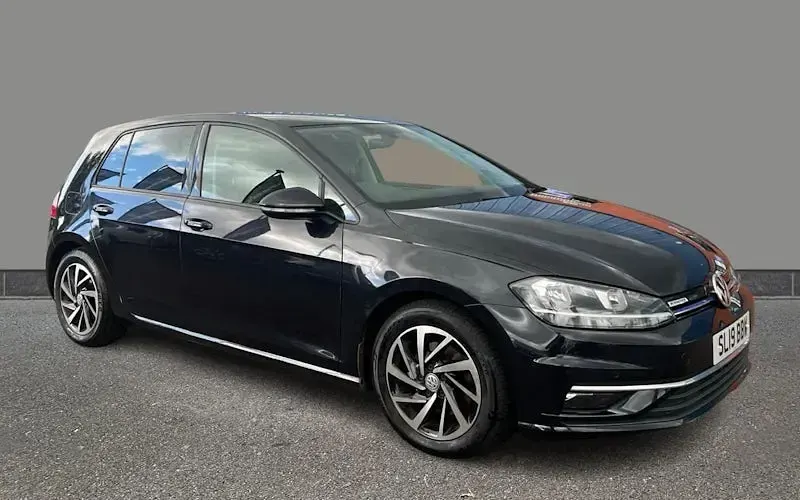 Used VW Golf VII Match 131 HP (96 kW) 2019 Hatchback