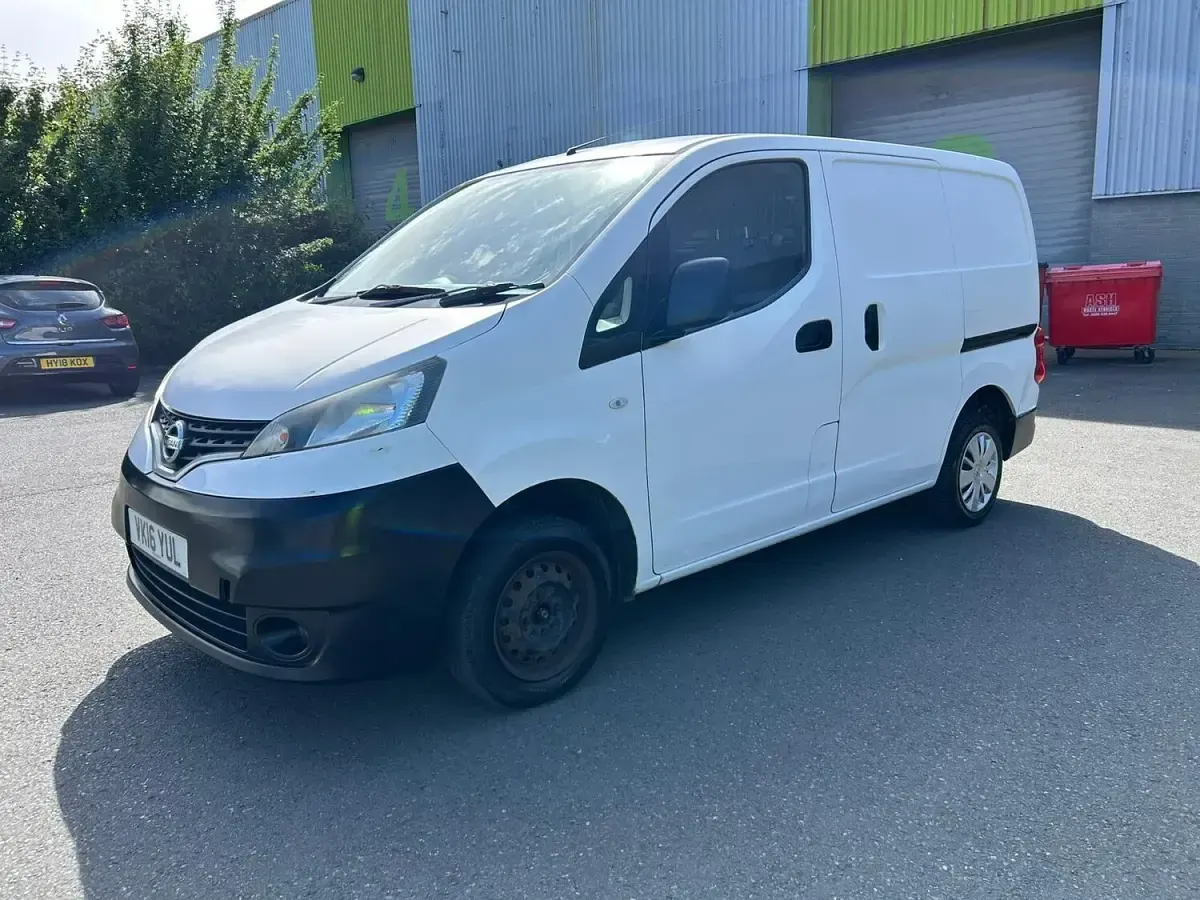 Used Nissan NV200 Acenta 2016 White MPV