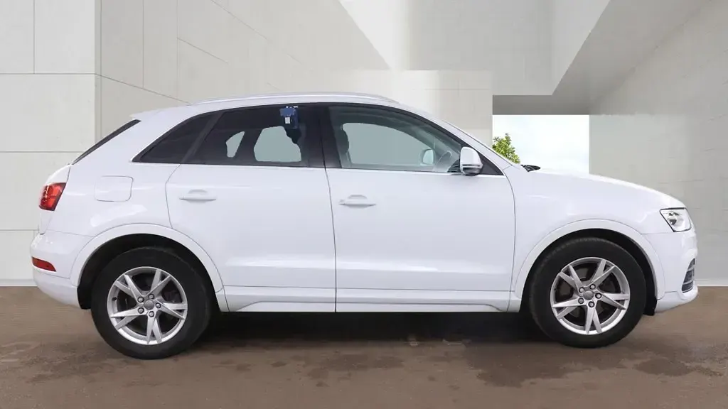 Used Audi Q3 S-line plus 150 HP (110 kW) 2016 White SUV