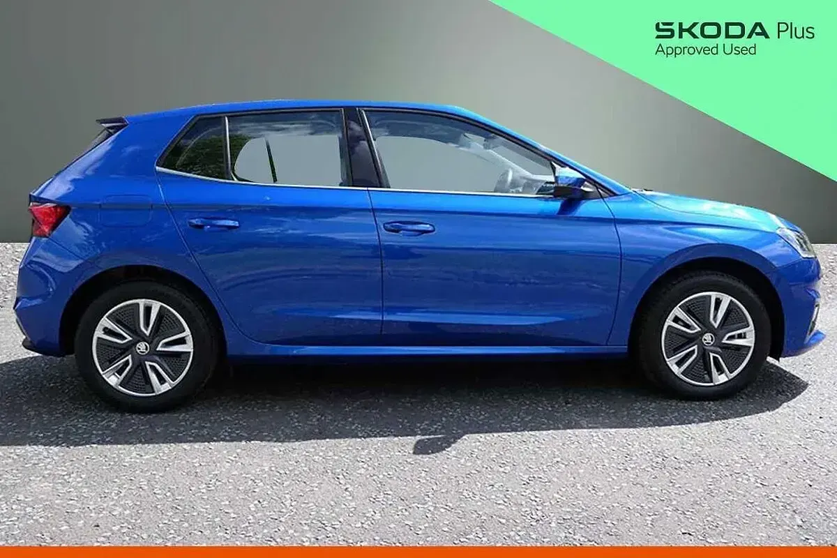 Used Skoda 110 R SE L 81 HP (59 kW) 2023 Race blue metallic Hatchback