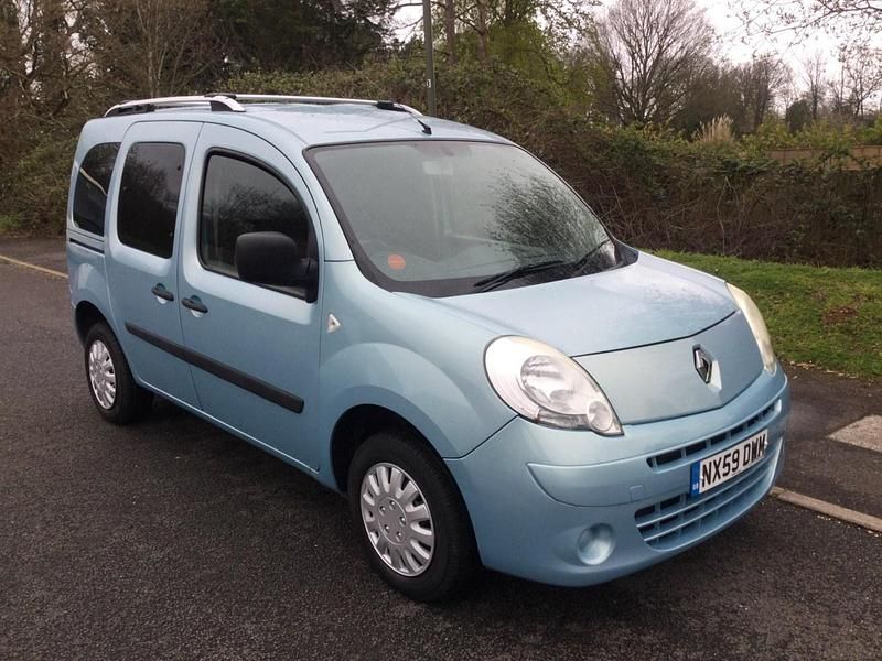 Blue Used 2009 Renault Kangoo Extreme MPV | £3,500 (Good price) - Image 1/4