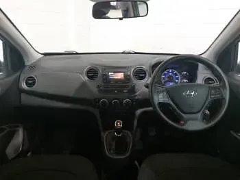 Used Hyundai i10 SE 66 HP (48 kW) 2017 Blue Hatchback