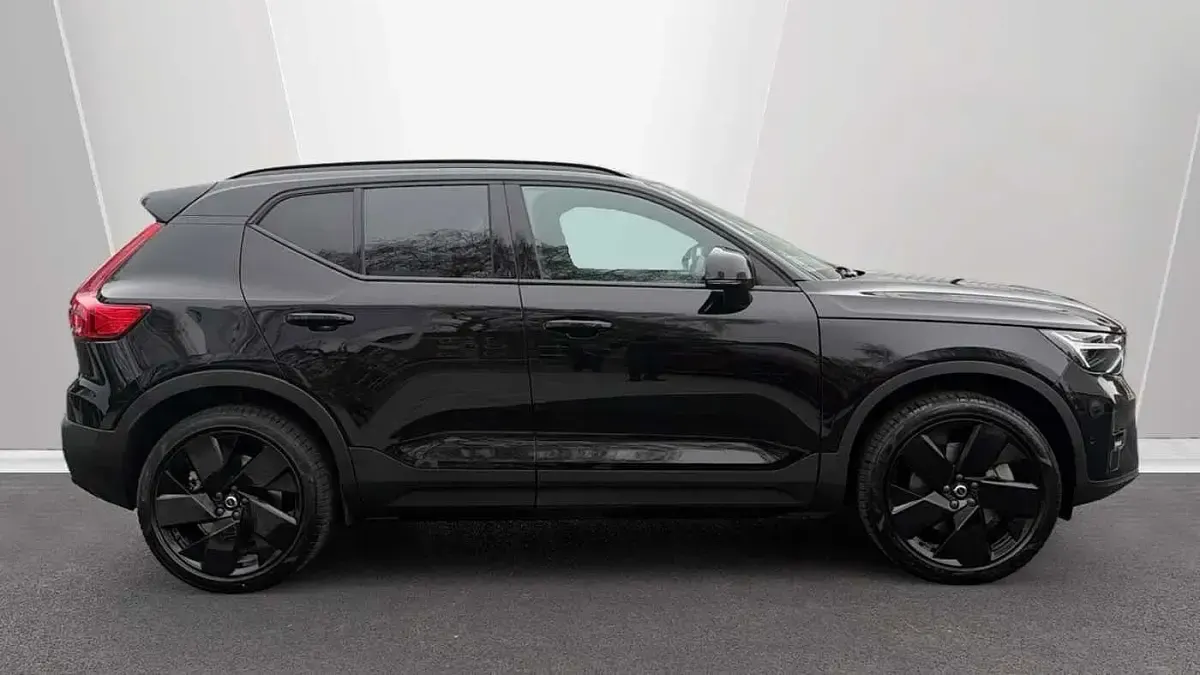 Używany Volvo EX40 Ultra 325 kW (442 KM) 2026 SUV
