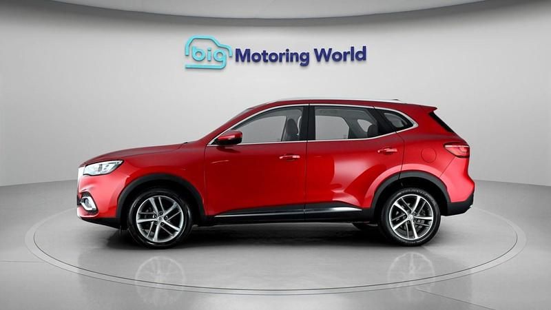 Used MG HS Excite 2022 Red SUV