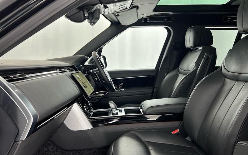 Used Land Rover Range Rover Autobiography 530 HP (389 kW) 2025 SUV