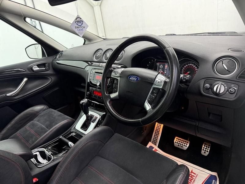 Used Ford S-MAX Titanium X 2011 White MPV