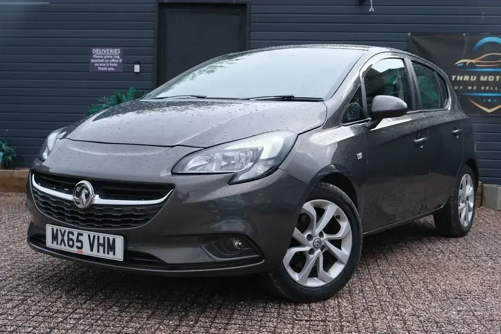 Begagnad Vauxhall Corsa Excite 115 HK (84 kW) 2015 Grå Halvkombi