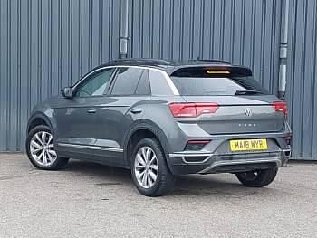 Used VW T-Roc Design 115 HP (84 kW) 2018 Grey SUV