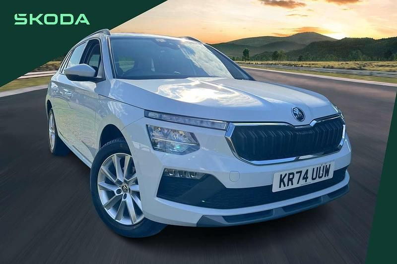 White Used 2024 Skoda Kamiq SE SUV | £19,449 (A bit pricey) - Image 1/4