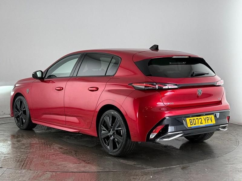 Used Peugeot 308 Premium 131 HP (96 kW) 2022 Red Hatchback