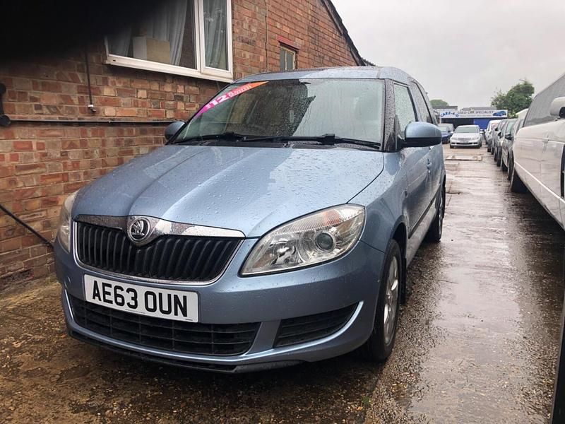 Used Skoda Roomster SE 105 HP (77 kW) 2013 Blue MPV