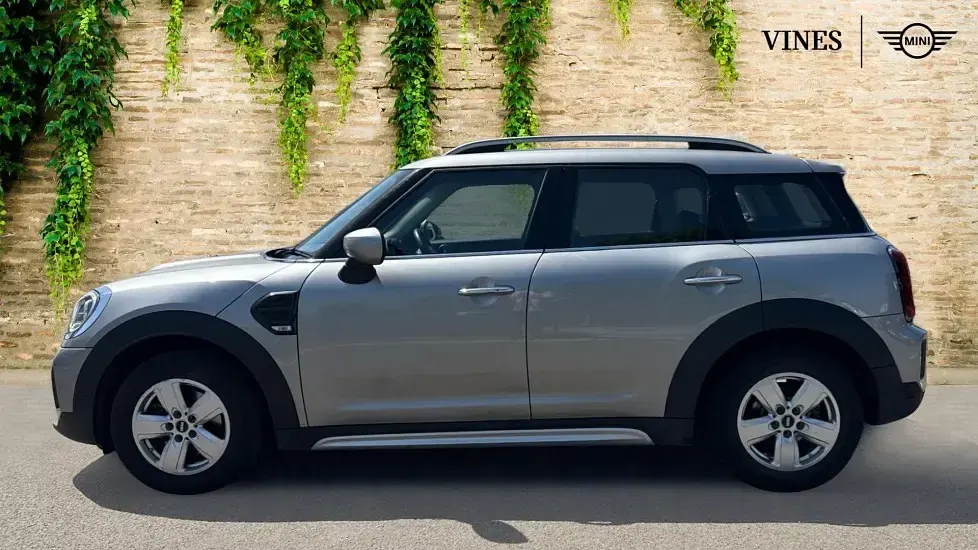 Used Mini Cooper Countryman Classic 134 HP (98 kW) 2023 Silver SUV