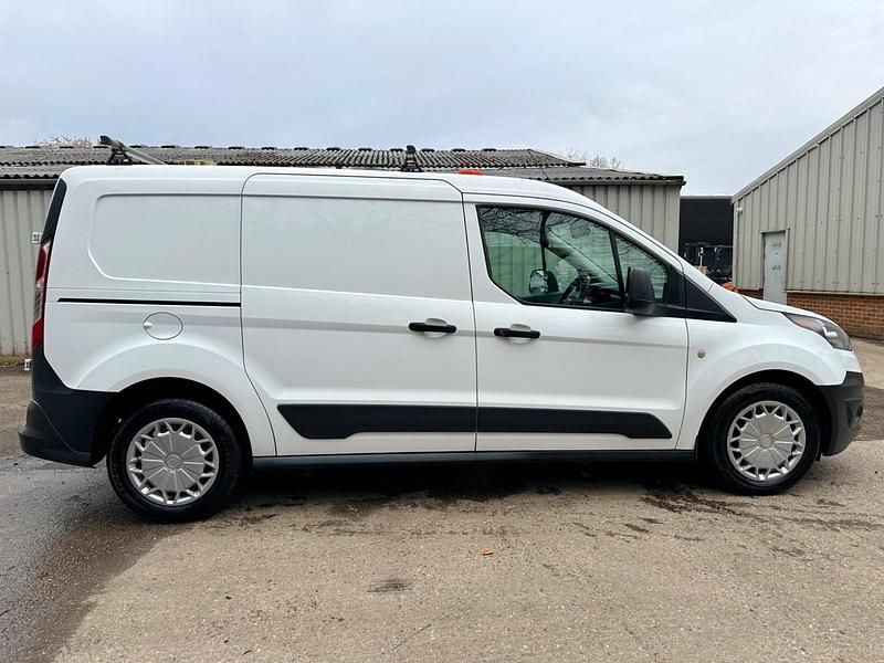 Used Ford Transit Connect 100 HP (73 kW) 2017 White MPV