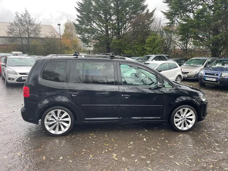 Used VW Touran SE 105 HP (77 kW) 2012 Black MPV