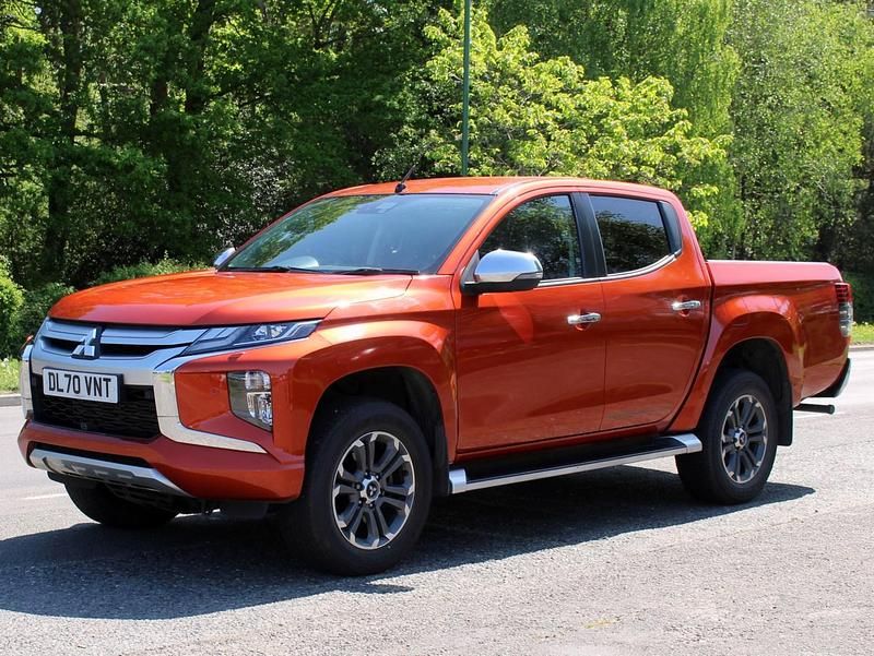 Orange Used 2020 Mitsubishi L200 Pickup | £23,500 (Expensive) - Image 1/4