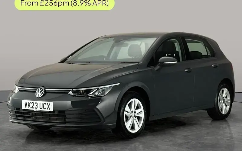 Used VW Golf VIII Life 150 HP (110 kW) 2023 Hatchback