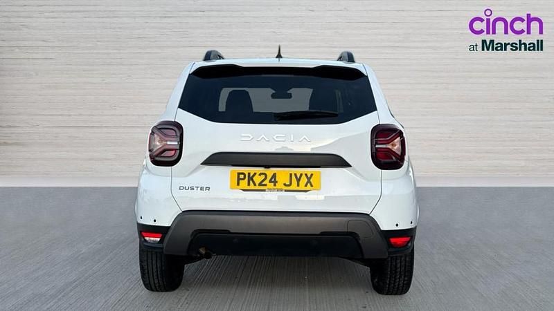 Used Dacia Duster Journey 90 HP (66 kW) 2024 White SUV