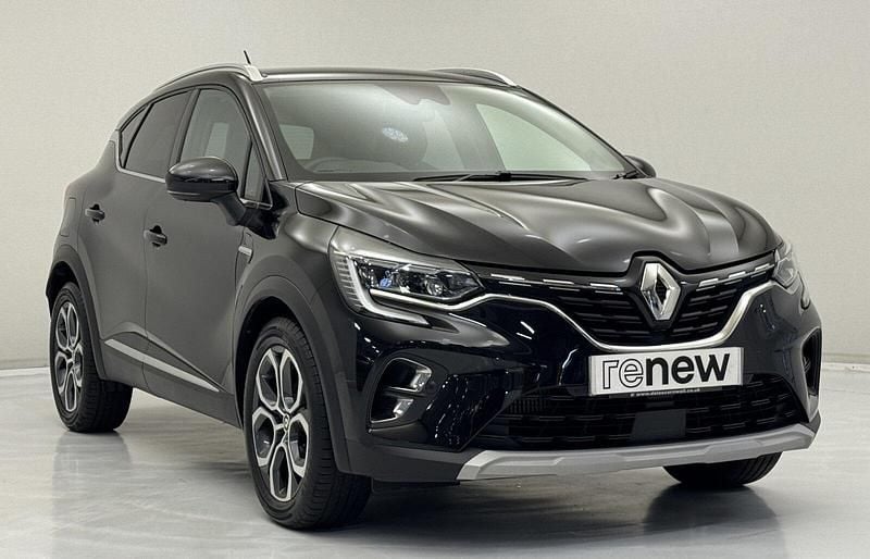 Black Used 2022 Renault Captur SUV | £15,750 (Fair price) - Image 1/1